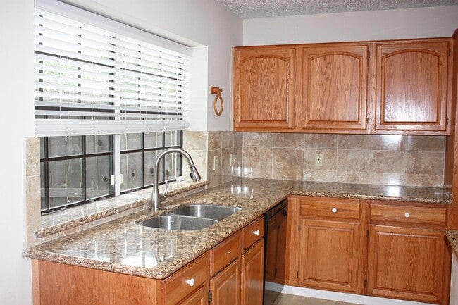 Photo - 2319 Mill Creek Dr