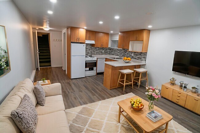 Photo - 227 Beverley St