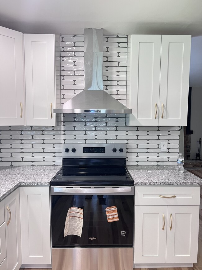Photo - 103 Falmouth Dr