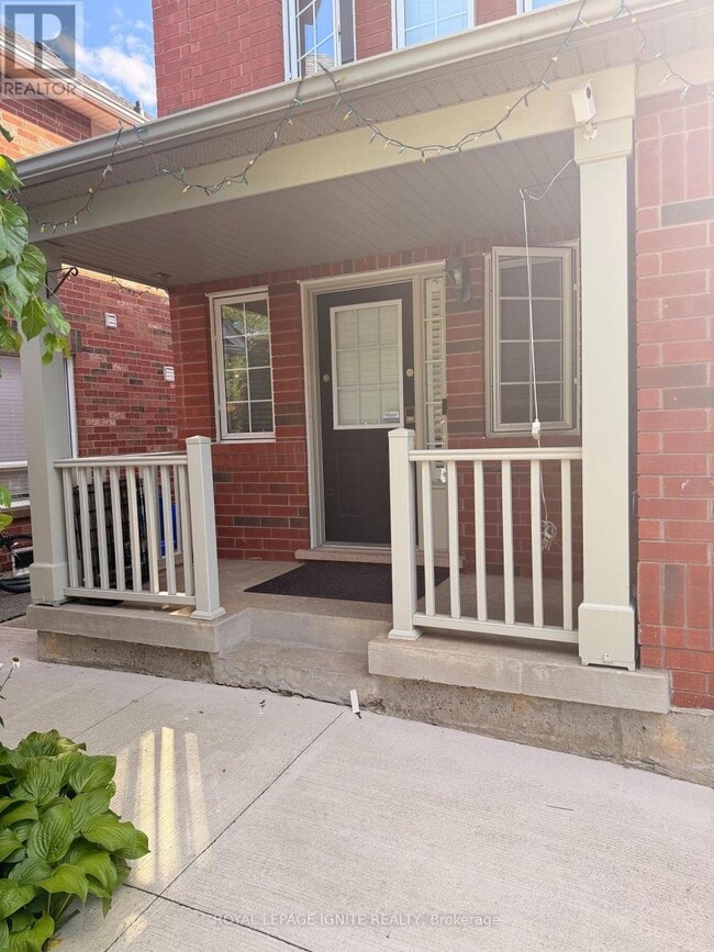 Photo - 865 Shepherd Pl