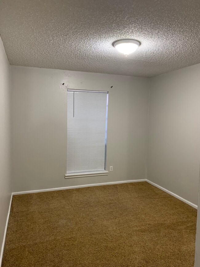 Photo - WoodCreek Apartments Unit 101