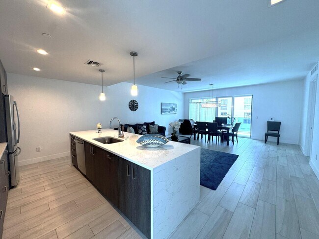 Photo - 1 S Palmway Unit 204