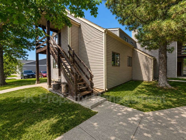 Photo - Windwood East Apartments