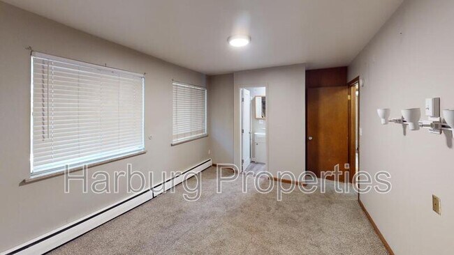 Photo - 1715 Baseline Rd