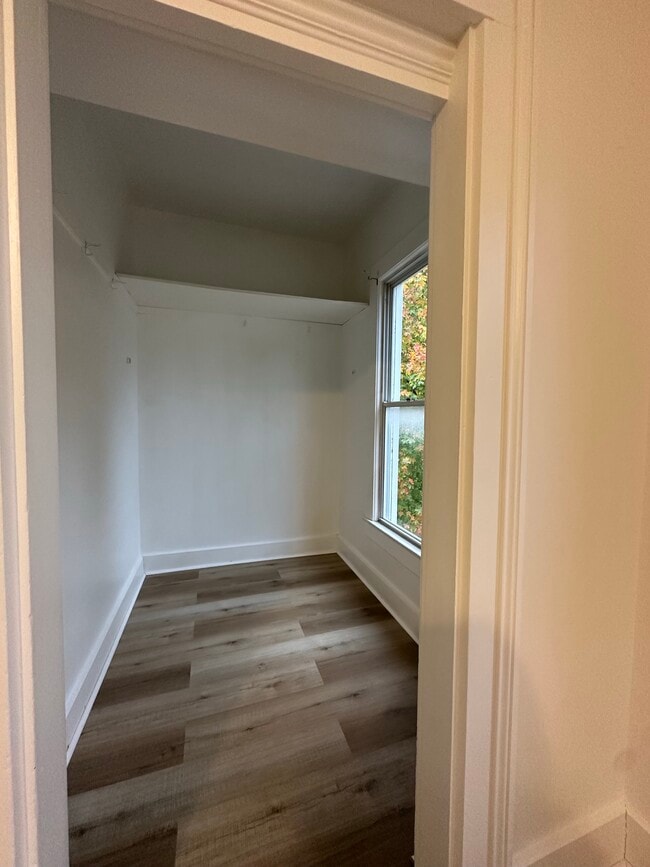 Photo - 1404 Grove St