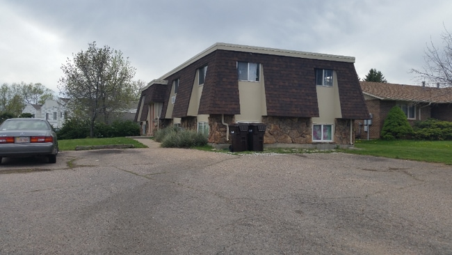 Building Photo - 1942 Pecan St Rental