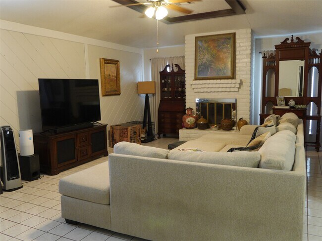 Photo - 11562 Willwood Dr