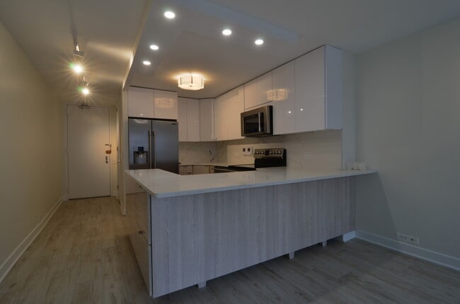 Photo - 405 N Wabash Ave Unit 707