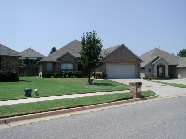 Photo - Gated Community with Pool, Park & Pond - Edmond North Schools