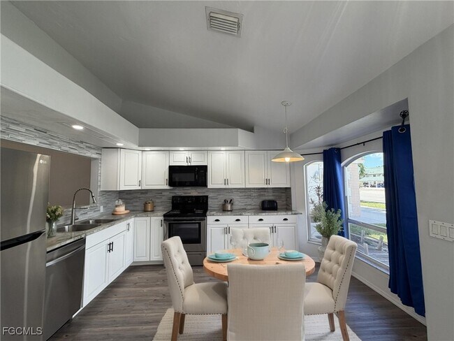 Photo - 1418 Cape Coral Pkwy W