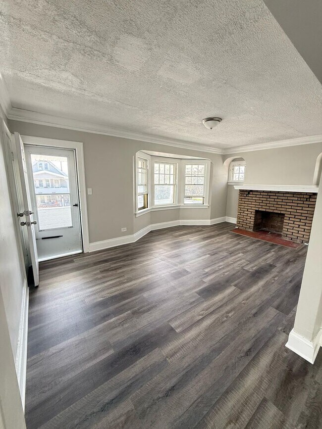 Photo - 1743 Algonac Rd Unidad Down