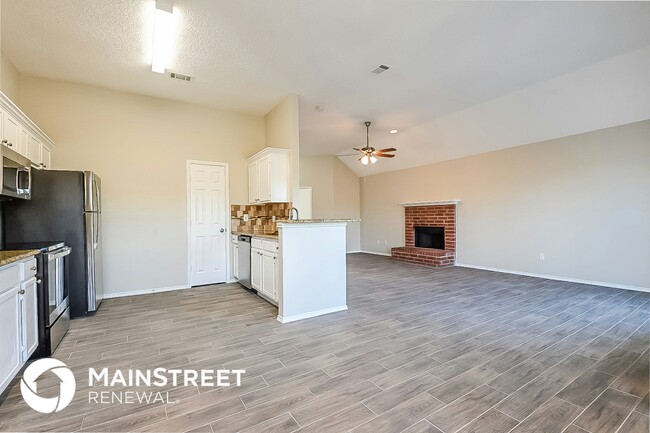 Photo - 1536 Montreal Ln