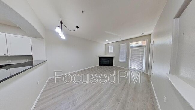 Photo - 1747 N Pearl St Unit 102