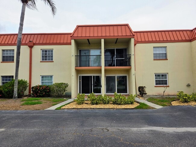 Building Photo - 10365 Paradise Blvd
