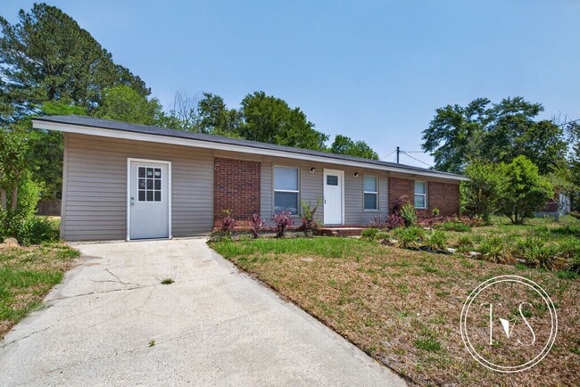 Photo - 109 Elm St