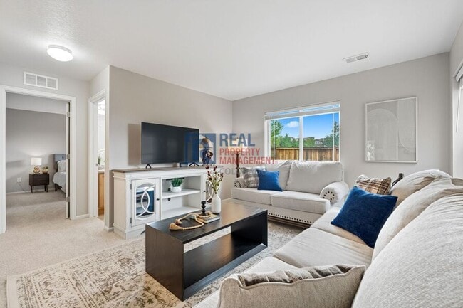 Photo - 2175 Coach House Loop