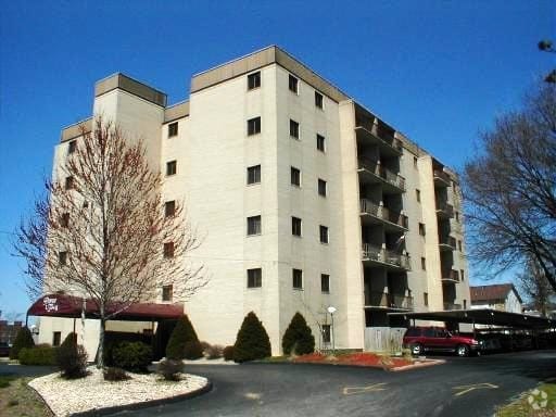 Regency Towers - Regency Towers Rental