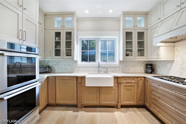 Photo - 444 2nd Ave N