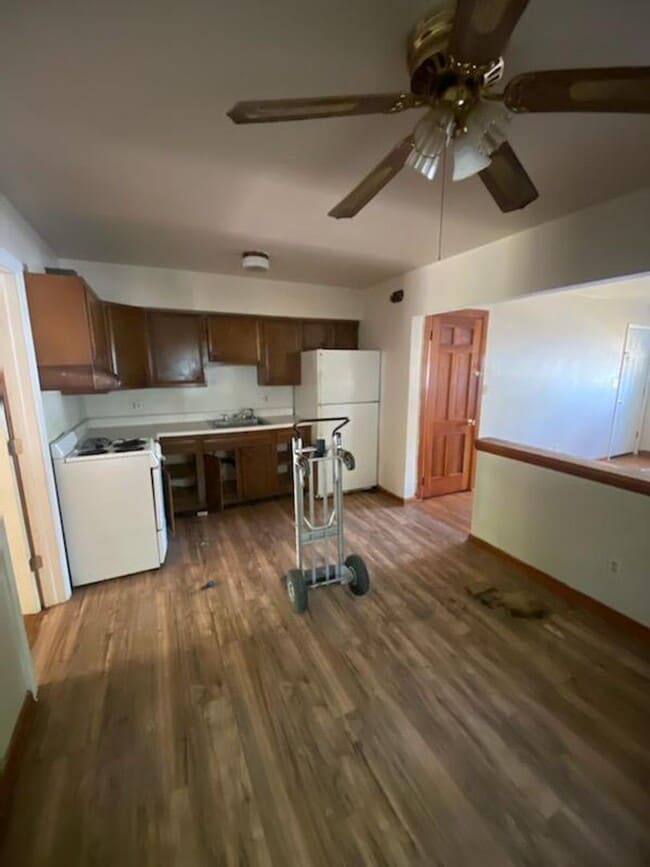 Photo - 521 E Broad St Unit 521 E Broad St - Apt A