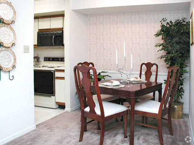 Dining Room - The Greens at Old St. Augustine Apartments