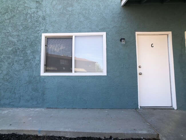Building Photo - 396 Adams St Unit #C