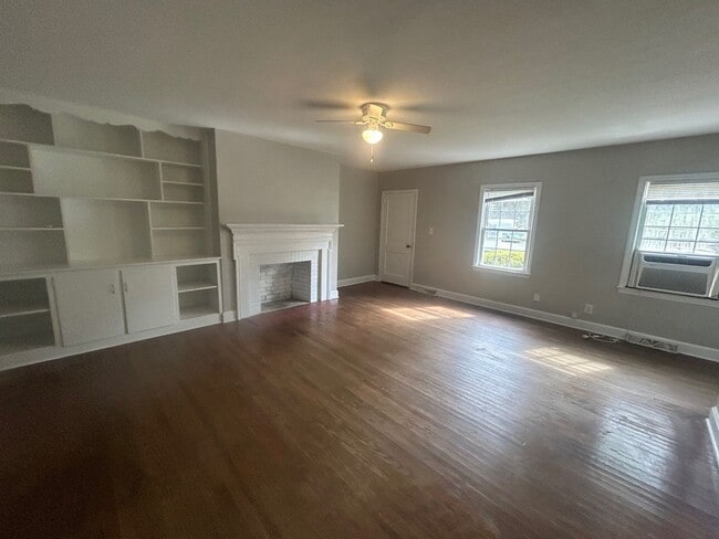 Photo - 1717 Kennedy Dr