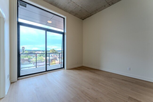 Photo - 11 Robert St Unit 204