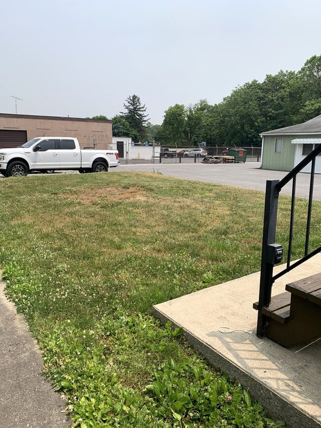 Photo - 435-437 Ramsey Ave Unit 437 Ramsey