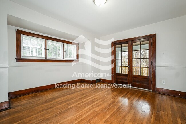 Photo - 1607 Jackson St