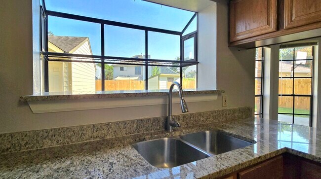 Photo - 15243 Kelbrook Dr