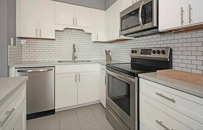 Photo - 12520 Edgewater Dr Unit 809
