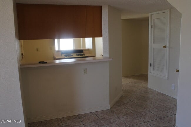 Photo - 10936 Whitehall Dr