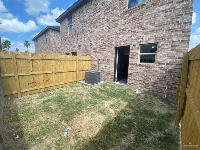 Photo - 11 West Dr