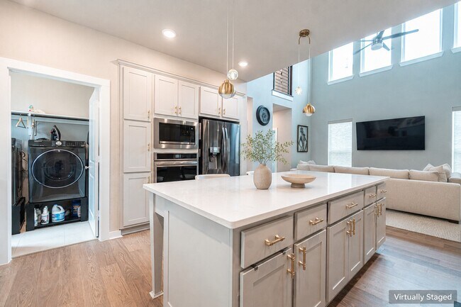 2342 Fresh Flower Wy