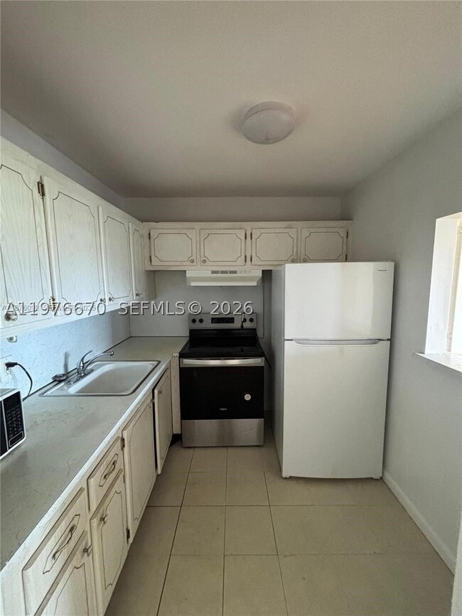 Photo - 36 Windsor B Unit B