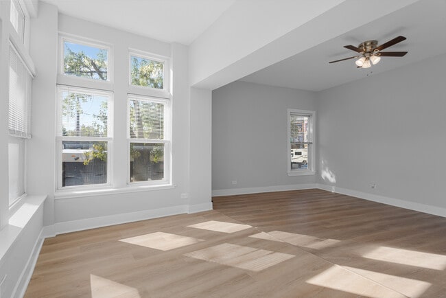 Photo - 7600 N Sheridan Rd Unit 104
