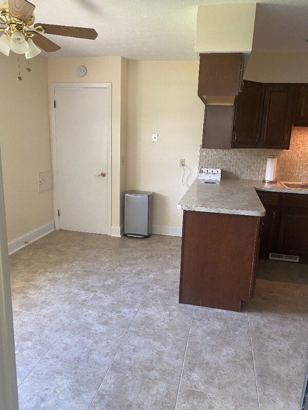 Photo - 13857 Whitney Rd