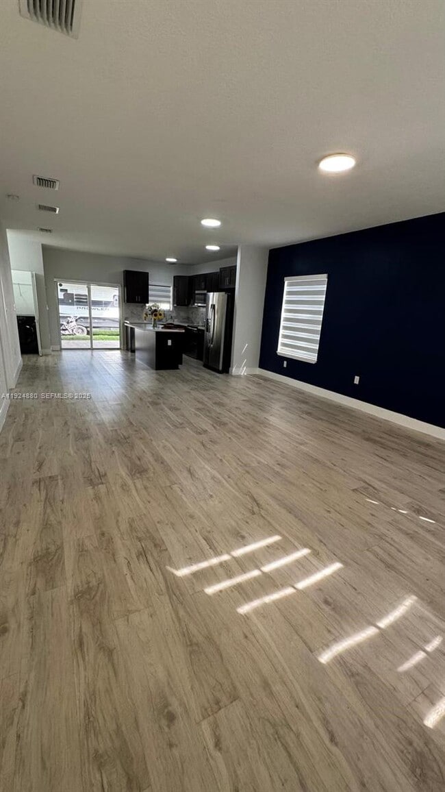 Photo - 22175 Miami Ave