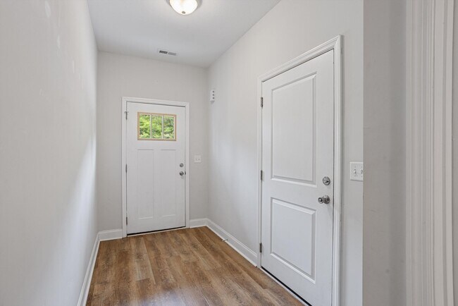8403 Brookmoor Ln