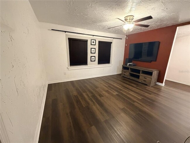 Photo - 1707 W Comanche Ave