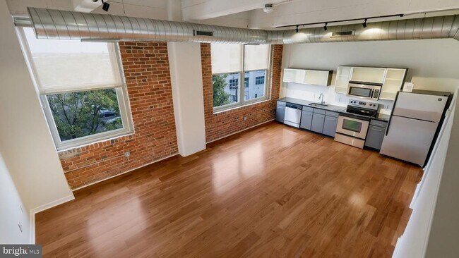 Photo - 444 N 4th St Unit 413