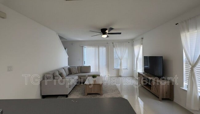 Photo - 10672 Academy Park Dr