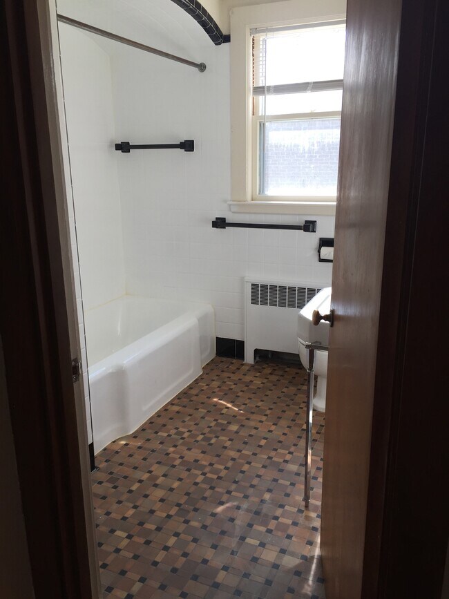 Photo - 62 Washington St Unit 2