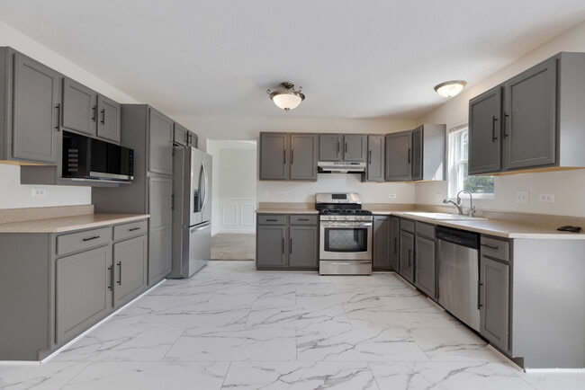 Photo - 399 Fulton St