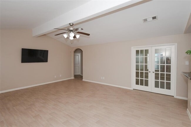 Photo - 1001 Strawberry Ridge Dr