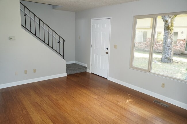 Photo - Willamette Center