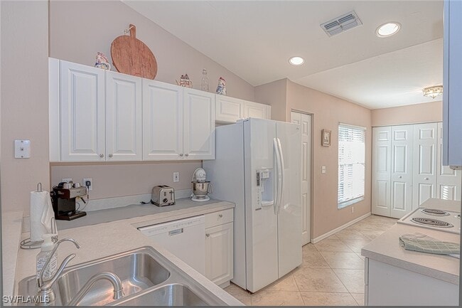 Photo - 4970 Deerfield Way Unidad F-203