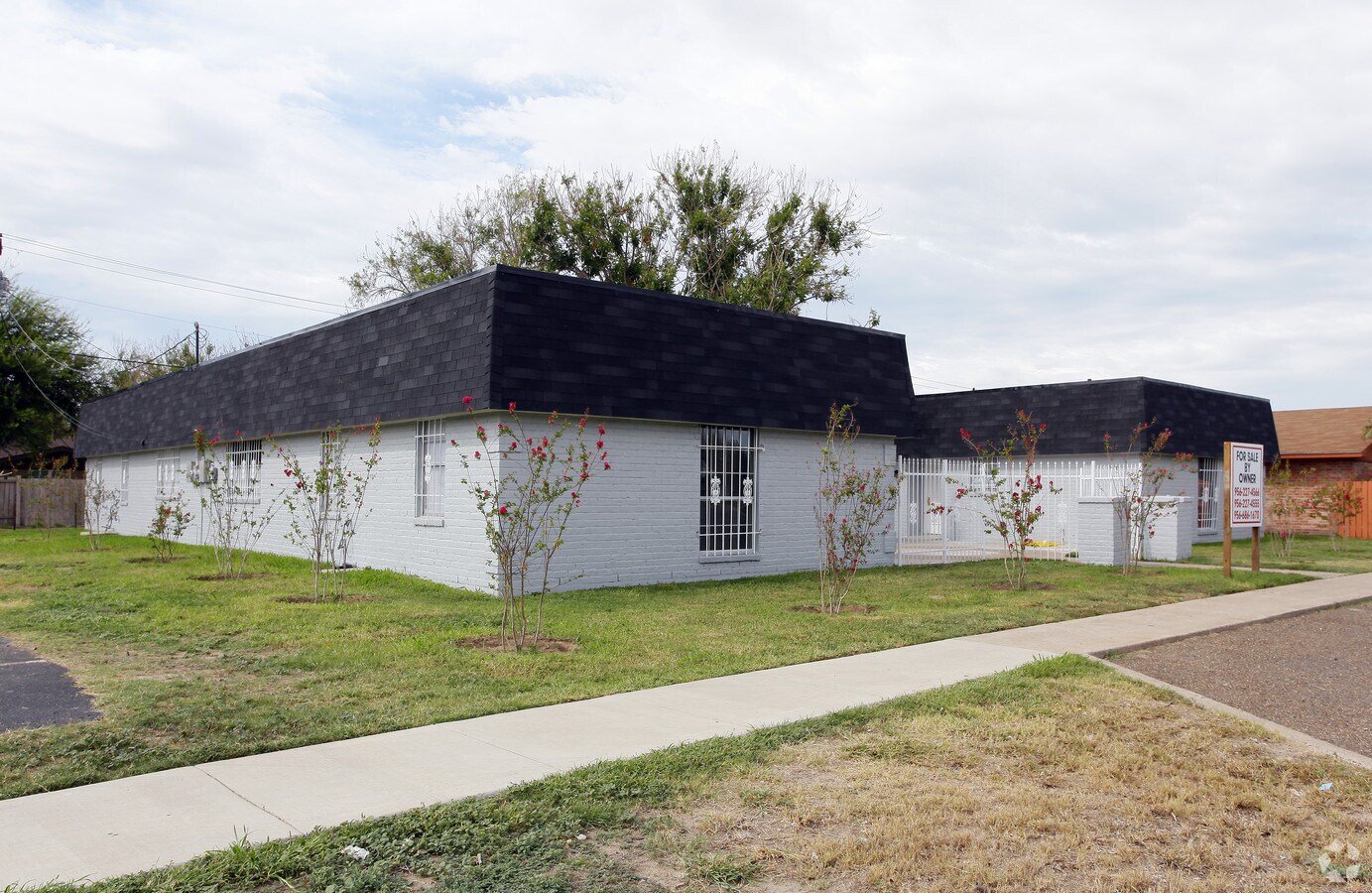 Photo - 1407 W Nolana St