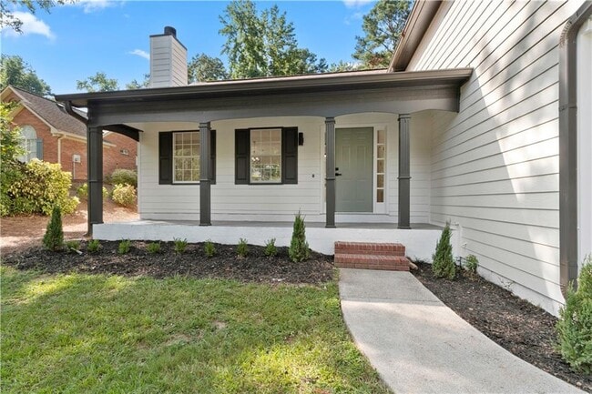 Photo - 3412 Camens Ct NE