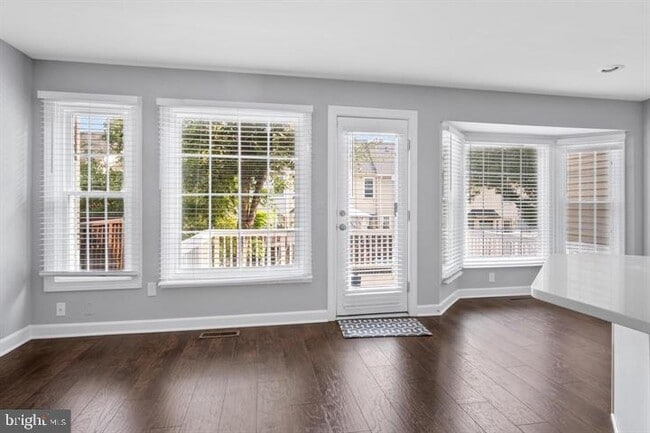 Photo - 7439 Heatherfield Ln